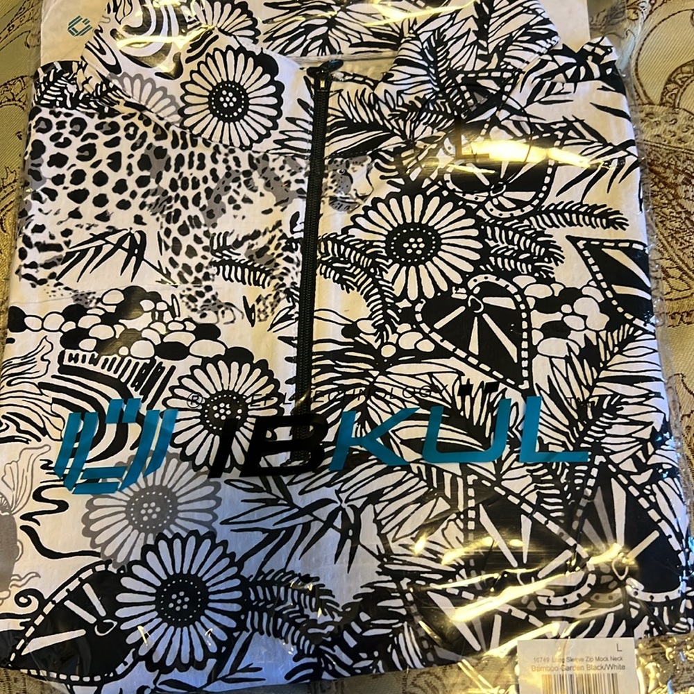 Ibkul Women's Bamboo Garden Print Long Sleeve Mock Top - Picture 2 of 2